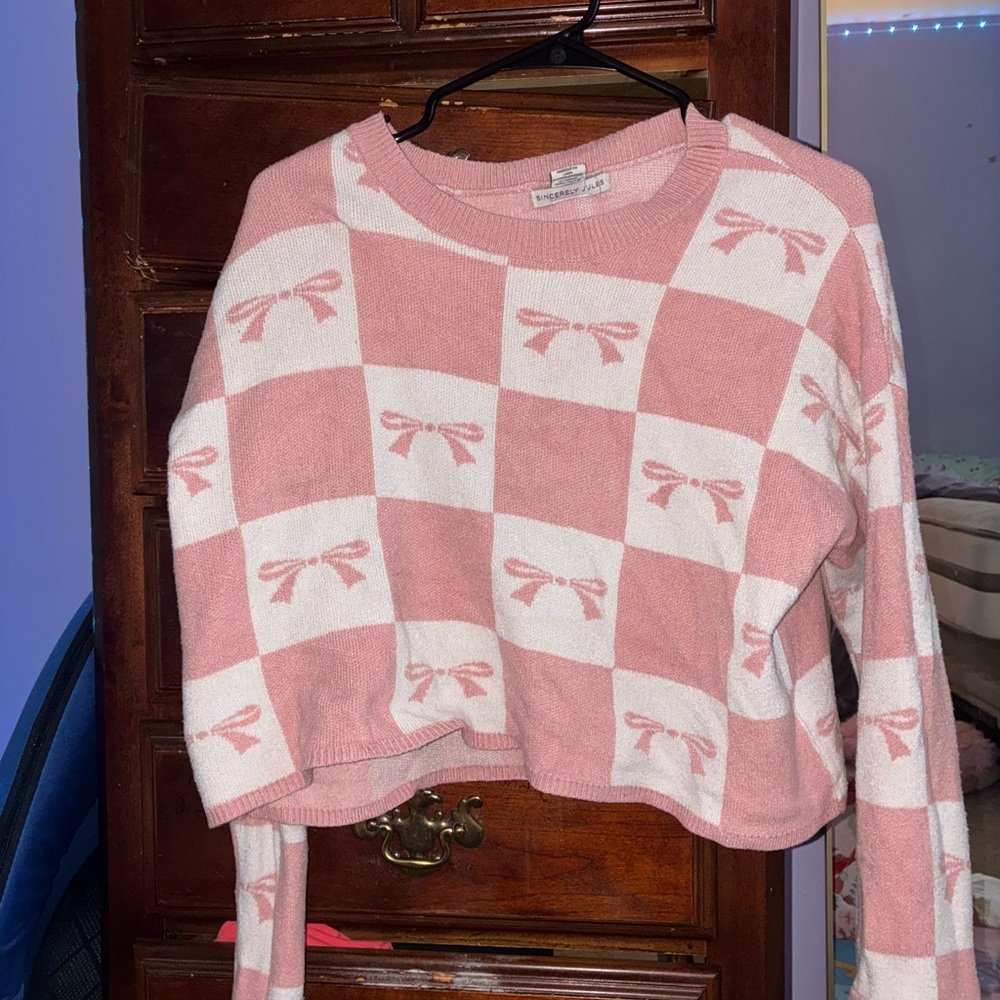 Bow cropped sweater!